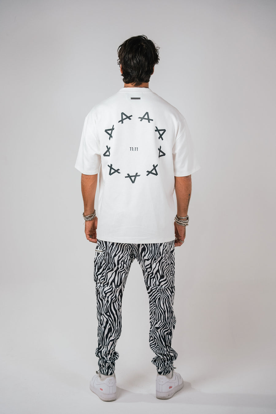 Artchimia l 11:11 WHITE OVERSIZED T-SHIRT