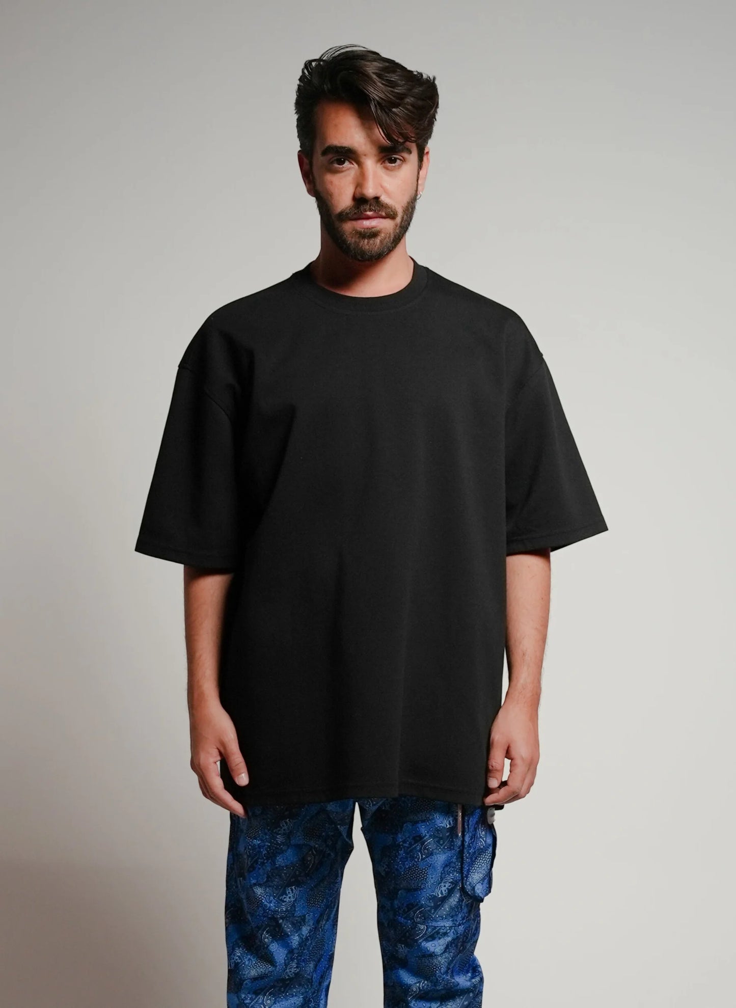 SOLID LUXE OVERSIZED T-SHIRT (BLACK)